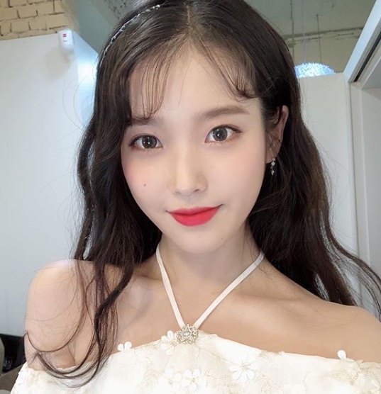 가수 아이유. 아이유 인스타그램