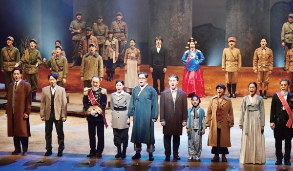 수원시가 3·1 운동·대한민국임시정부 수립 100주년을 기념해 제작한 창작 뮤지컬 ‘독립군(獨立群)’ 공연 장면. 수원시청 제공