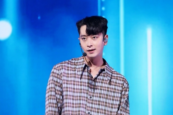 2PM 찬성의 군 입대 전 단독 팬미팅 현장. JYP엔터테인먼트