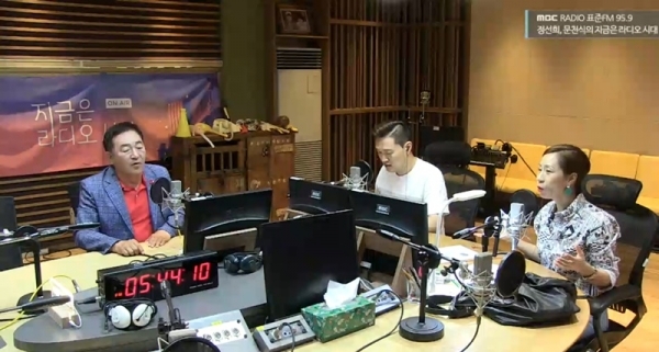 '정선희, 문천식의 지금은 라디오 시대'에는 임채무가 게스트로 출연했다. 보이는 라디오 캡처