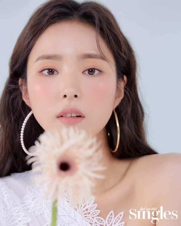 배우 신세경 차은우 '싱글즈' 7월호 화보. 싱글즈