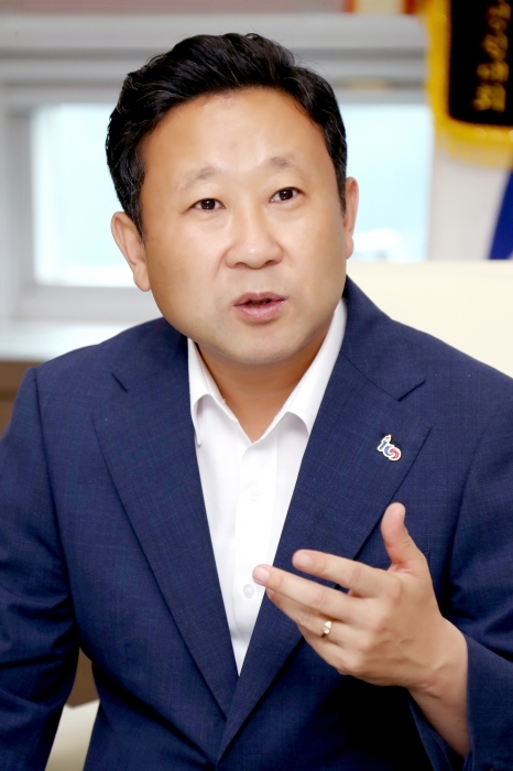 ▲ 2019년06월27일 장정민옹진군수 인터뷰 사진01