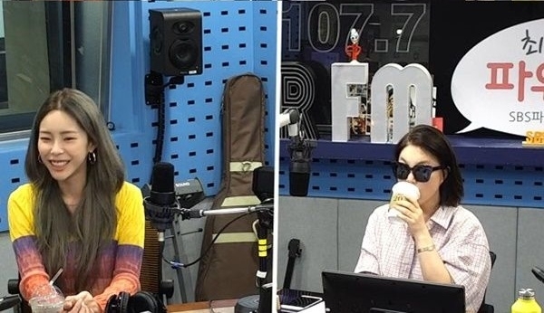 '최화정의 파워타임'에 출연한 가수 헤이즈. SBS 보이는 라디오