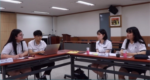 동탄국제고 등 3개 학교 대표자들의 기획회의 모습