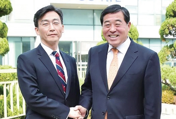 안산시평생학습관은 지난해 이국종 교수를 초청 ‘세상은 만만하지 않습니다’라는 주제로 강연을 진행했다.