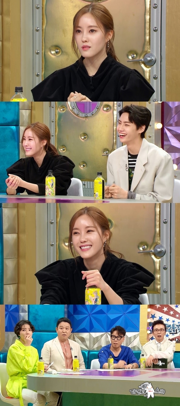 '라디오스타' 효민이 논란 이후의 솔직한 심경을 고백하며 눈물을 보인다. MBC