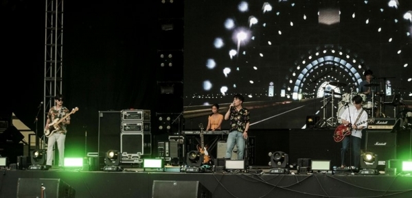 ‘인천 펜타포트 락 페스티벌 2019’ 마지막 날인 11일 인천 송도달빛축제공원에서  9와숫자들이 멋진 공연을 펼치고 있다. 이번 행사는 인천광역시 주최, 인천관광공사와 경기일보가 공동주관했다. 특별취재반
