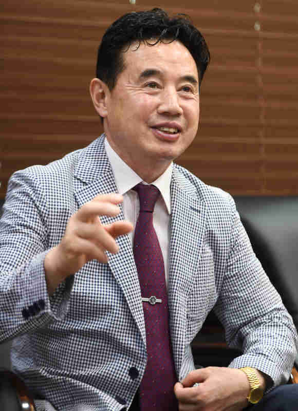 이문성 이사장