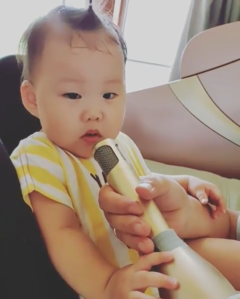 도경완이 딸 하영양의 근황을 공개했다. 도경완 인스타그램
