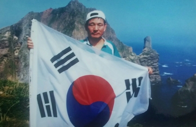 지난 2004년 울릉도 독도 수영 종단대회 당시.