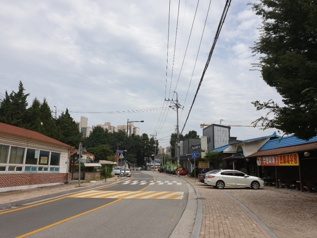 ▲ 옛 306보충대 입구 주변 상가 (1)