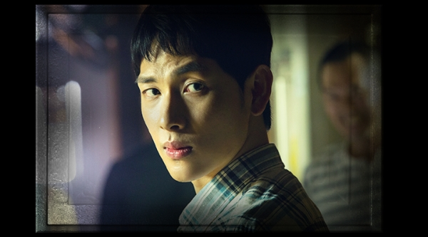 '타인은 지옥이다' 303호 윤종우(임시완). 공식 홈페이지
