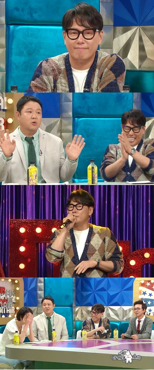 윤종신이 12년 동안 함께 울고 웃었던 '라디오스타' 시청자들에게 마지막 인사를 건넨다. MBC