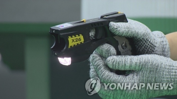 테이저건[연합뉴스TV 제공]