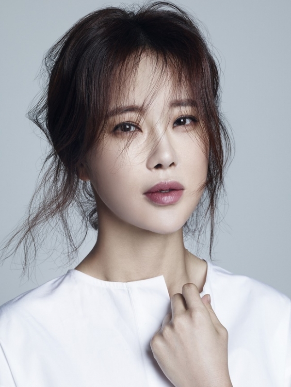 가수 백지영. 트라이어스엔터테인먼트