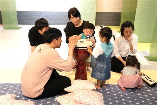 ▲ 성게와 달팽이 공연 현장