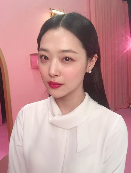 가수 설리. 인스타그램