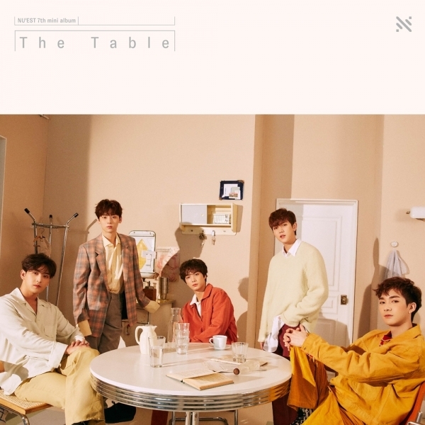뉴이스트 미니 7집 'The Table(더 테이블)' 커버 이미지. 플레디스엔터테인먼트