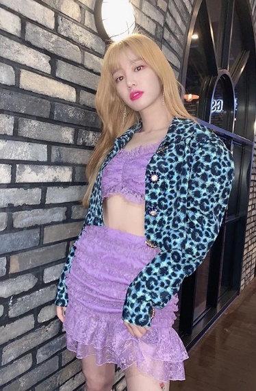 배우 이유비. 인스타그램