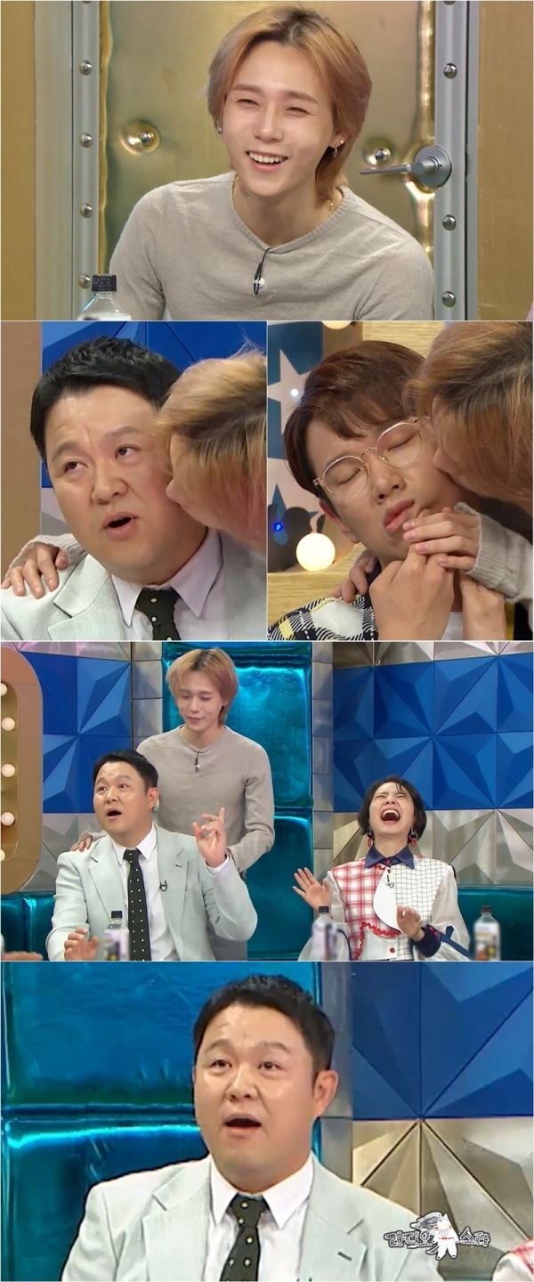 가수 던(DAWN)이 '라디오스타'를 통해 데뷔 이래 처음으로 혼자 예능 프로그램에 출연한다. MBC