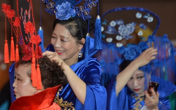 16일 오후 인천 연수구 인천대학교 대강당에서 열린 '2019 한·중 광장무 축제'에서 중국 공연단이 공연을 하고 있다.조주현기자