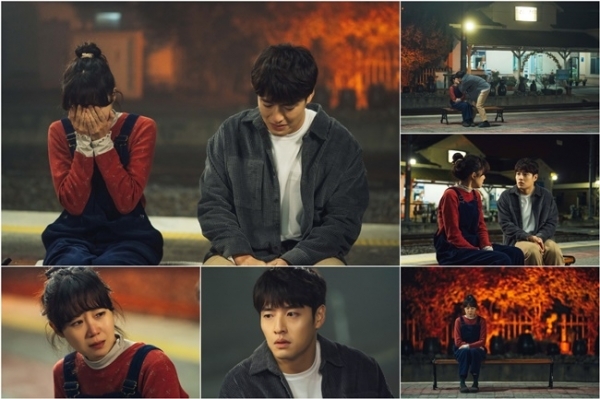 '동백꽃 필 무렵' 공효진 강하늘 현장 스틸. 팬엔터테인먼트