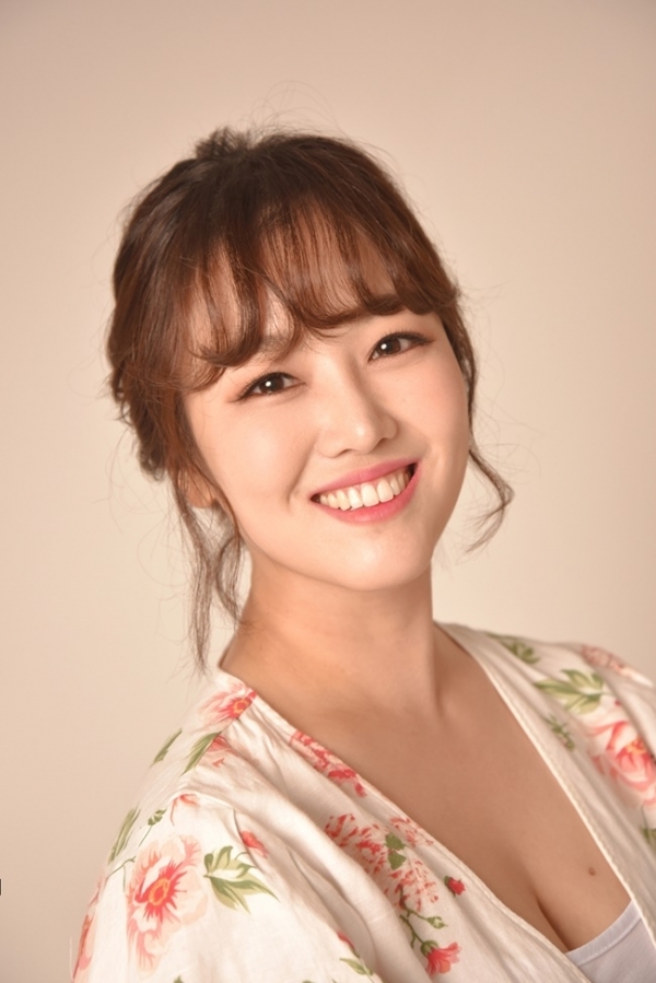 가수 정미애. 생각을보여주는엔터테인먼트