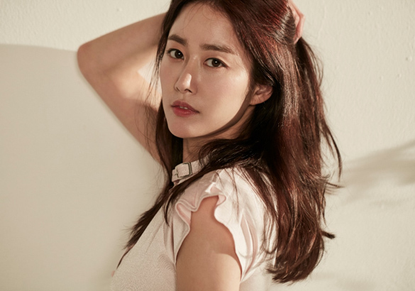 배우 전혜빈. 팬스타즈컴퍼니