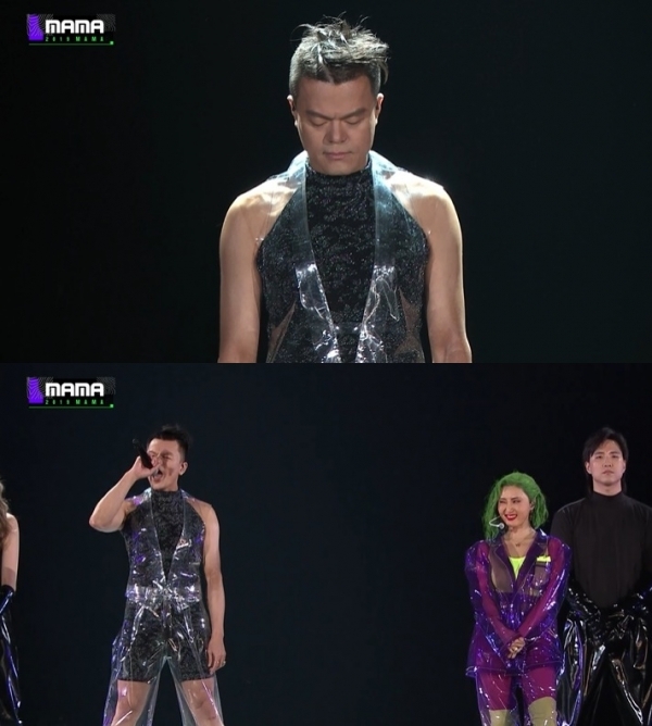 '2019 MAMA'에서 박진영과 화사가 합동 무대를 펼쳤다. 방송 캡처