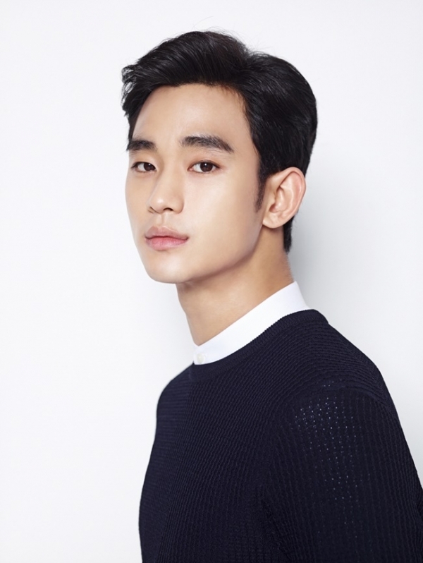 배우 김수현. 키이스트