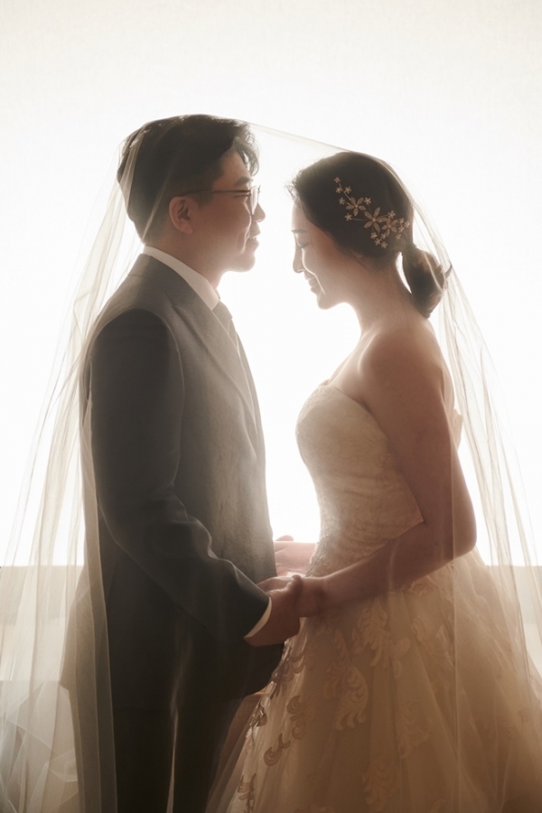 음악 프로듀서 애드나인 웨딩 화보. 메이져세븐컴퍼니