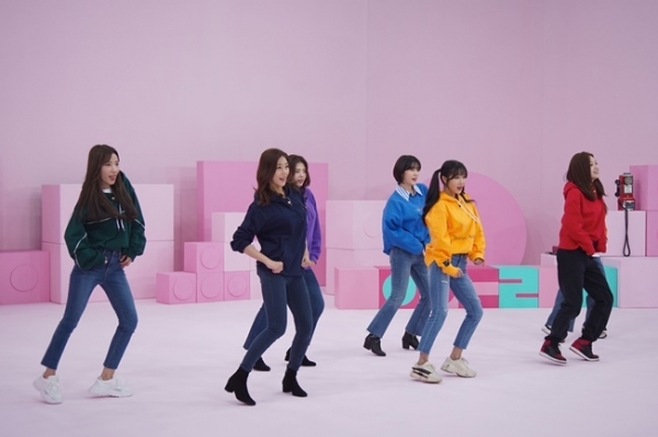 '아이돌룸'에 출연한 걸그룹 레인보우. JTBC