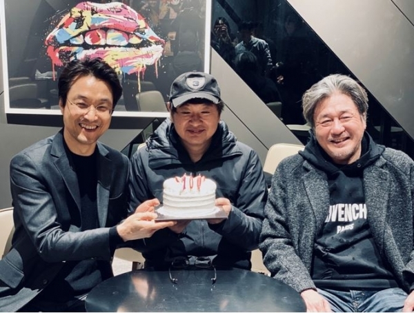 왼쪽부터 배우 한석규, 허진호 감독, 배우 최민식. 롯데엔터테인먼트
