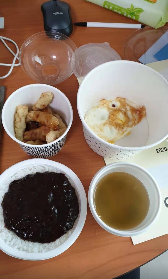 1일 오후 우한 2차 철수 교민 및 유학생 등에게 제공된 점심식사. 독자 제공