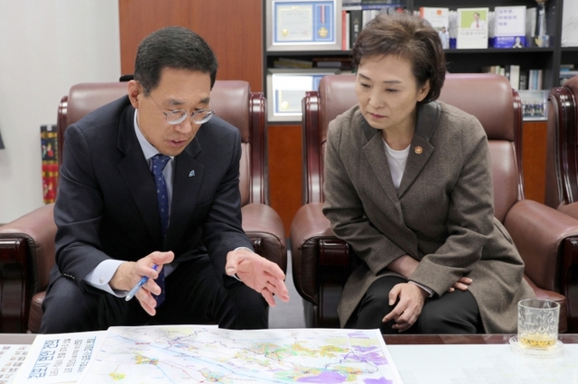 ▲ 김주영후보김현미장관회동사진