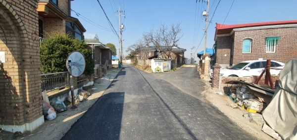 대장동 안동네 지역이 도로정비로 깨끗해졌다.