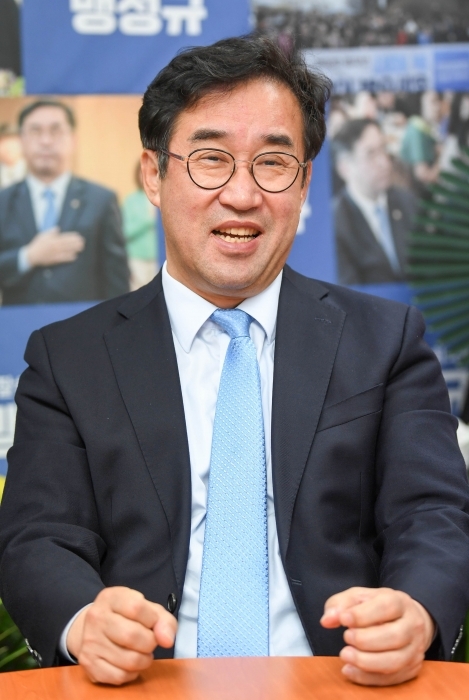 ▲ 더불어민주당 맹성규 남동을 당선인 1