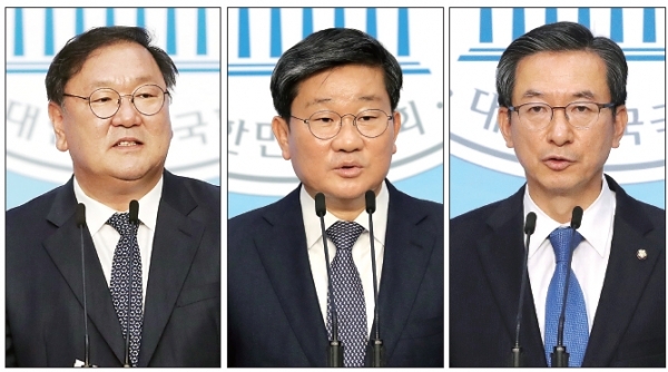 더불어민주당 원내대표에 출마한 (왼쪽부터)김태년‚ 전해철‚ 정성호 의원. 연합뉴스