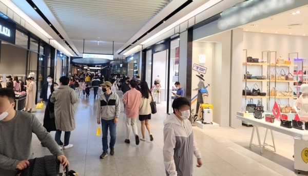 이태원 클럽발 확진자 확산 속에서도 경인지역 실내 시설들은 ‘북새통’