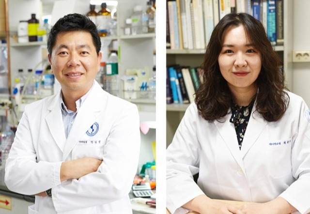 ▲ 아주대 의대 약리학교실 박상면 교수·최유리 연구강사(왼쪽부터)