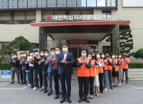 경기도장애인체육회가 코로나19 극복을 위한 단체헌혈을 도자원봉사센터와 함께 실시했다. 경기도장애인체육회 제공