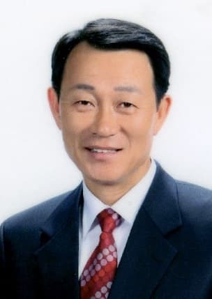 ▲ 홍선의 의장