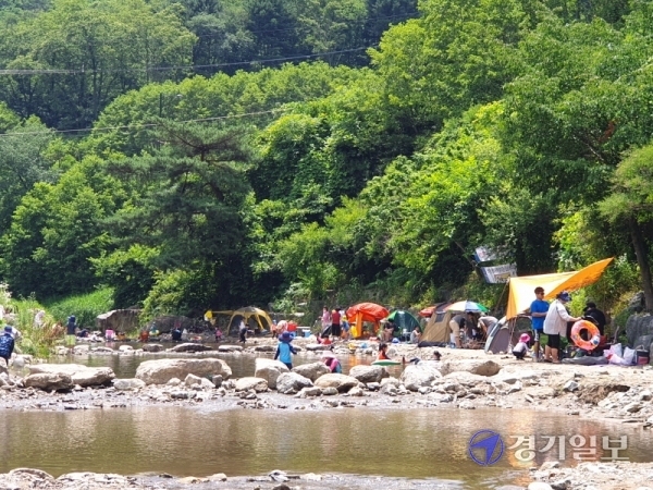 동두천 탑동계곡. 동두천ㆍ연천=송진의기자
