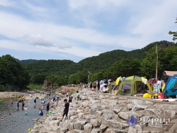 연천 동막골 계곡. 송진의기자