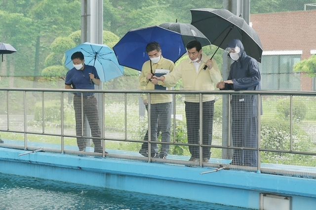 ▲ 제20차 현장 행정의 날, 청계정수장 점검