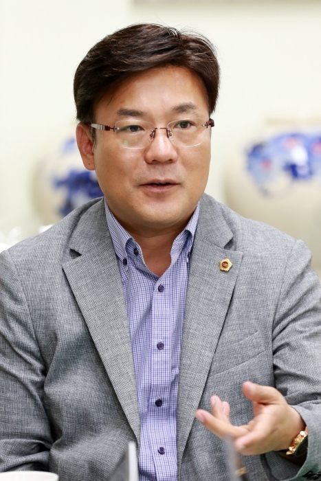 최만식 경기도의회 문화체육관광위원장. 경기도의회 제공