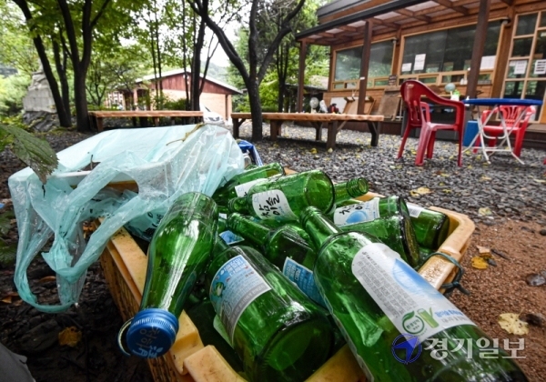 코로나19 확진 판정을 받은 서울 광진구 29번 확진자가 양평군 서종면 명달리숲속학교에서 열린 복달임 행사에 참석하면서 주민 30여명이 집단감염됐다. 사진은 해당 행사가 열린 명달리 숲속학교. 조주현 기자