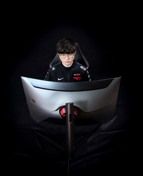 ▲ 오디세이 G7 T1 페이커에디션(1)