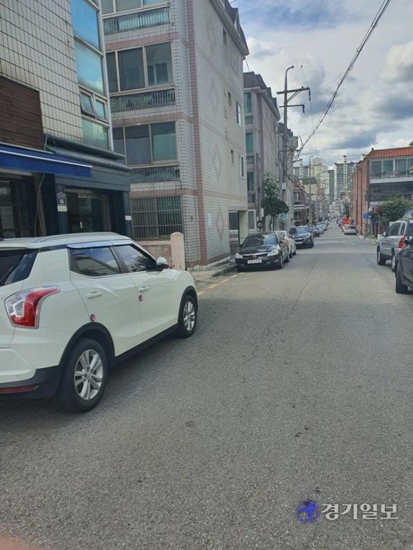 수원 장안구 조원동의 한 주택가 골목.
