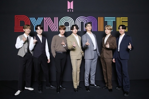 그룹 방탄소년단. 빅히트엔터테인먼트